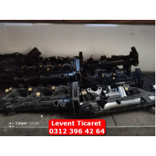 140039673R Clio 5 Çıkma Emme Manifoldu